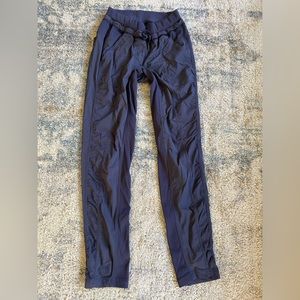 Lululemon joggers 2 purple/black